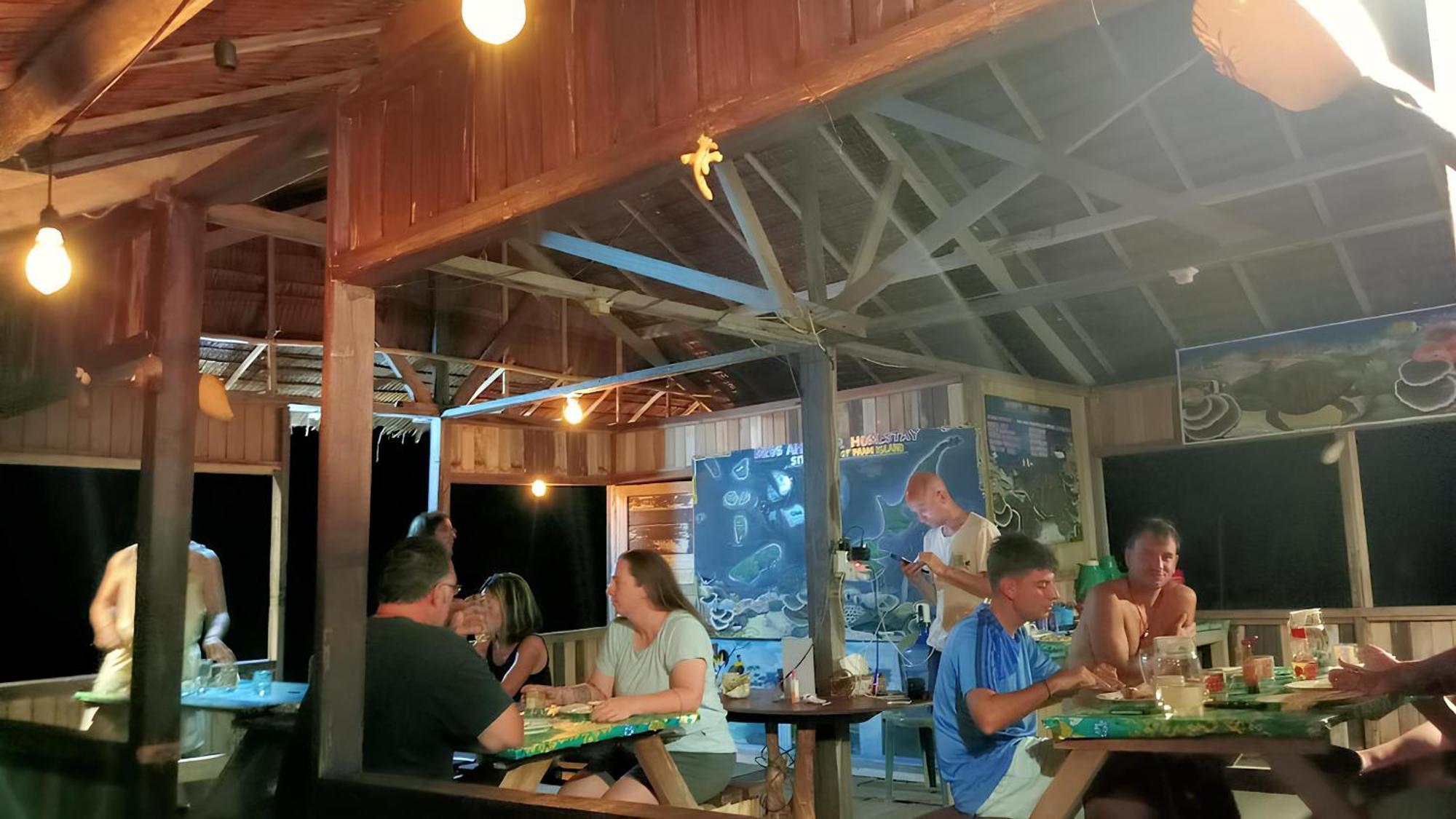 Meos Ambower Raja Ampat Séjour chez l'habitant *